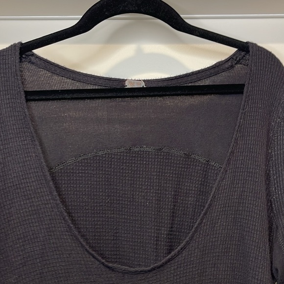 Free People We the Free Black Distressed Top - Picture 2 of 9